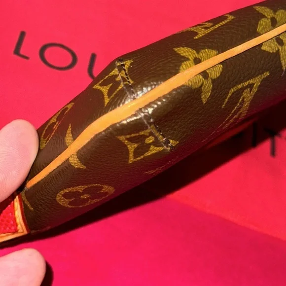 Louis Vuitton x Takashi Murakami Lizard Monogram Cerises Pochette cherry 🍒 bag - Picture 10 of 16